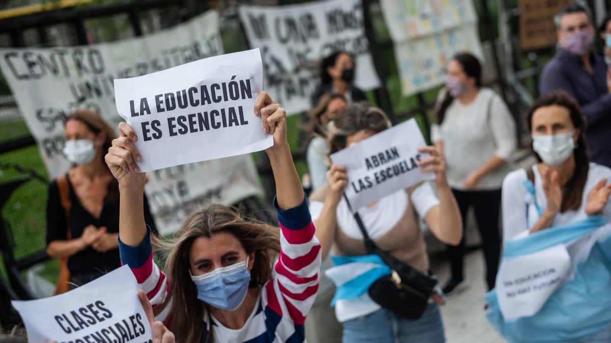 Krize vzdělávání. Latinskoamerické školy za pandemie opouštějí miliony žáků